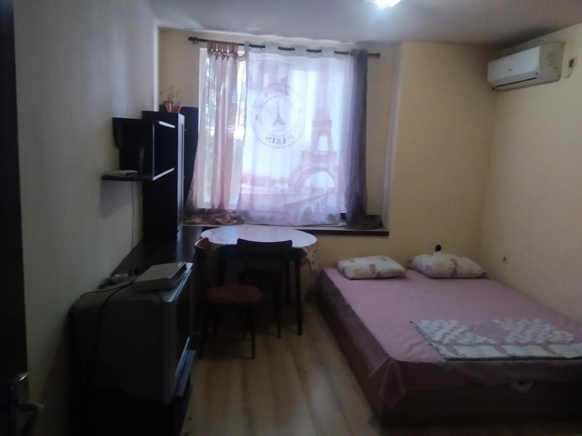 Apartmen Xan Malamir Varna Exterior photo