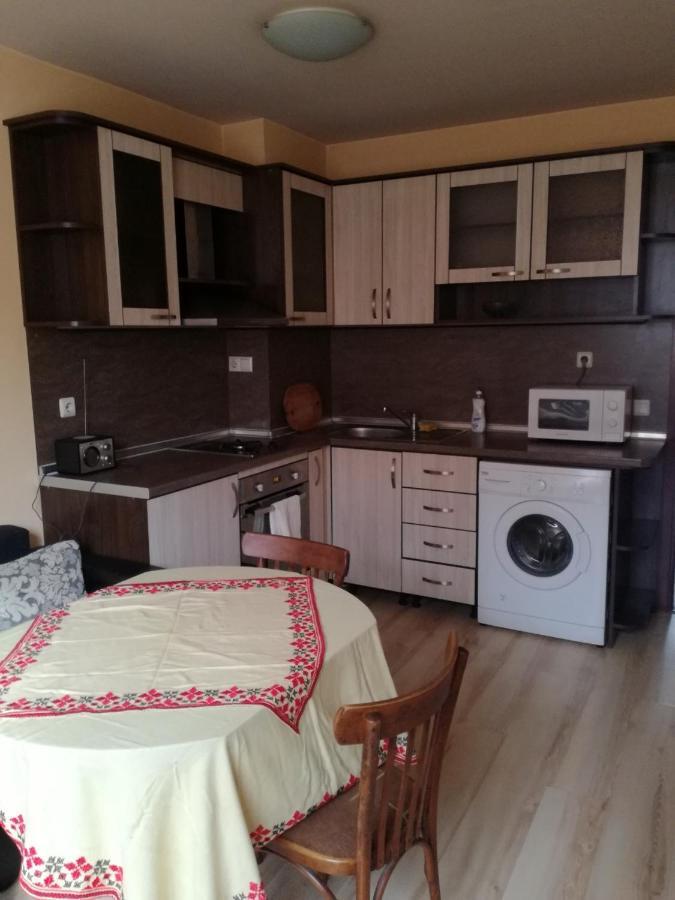 Apartmen Xan Malamir Varna Exterior photo